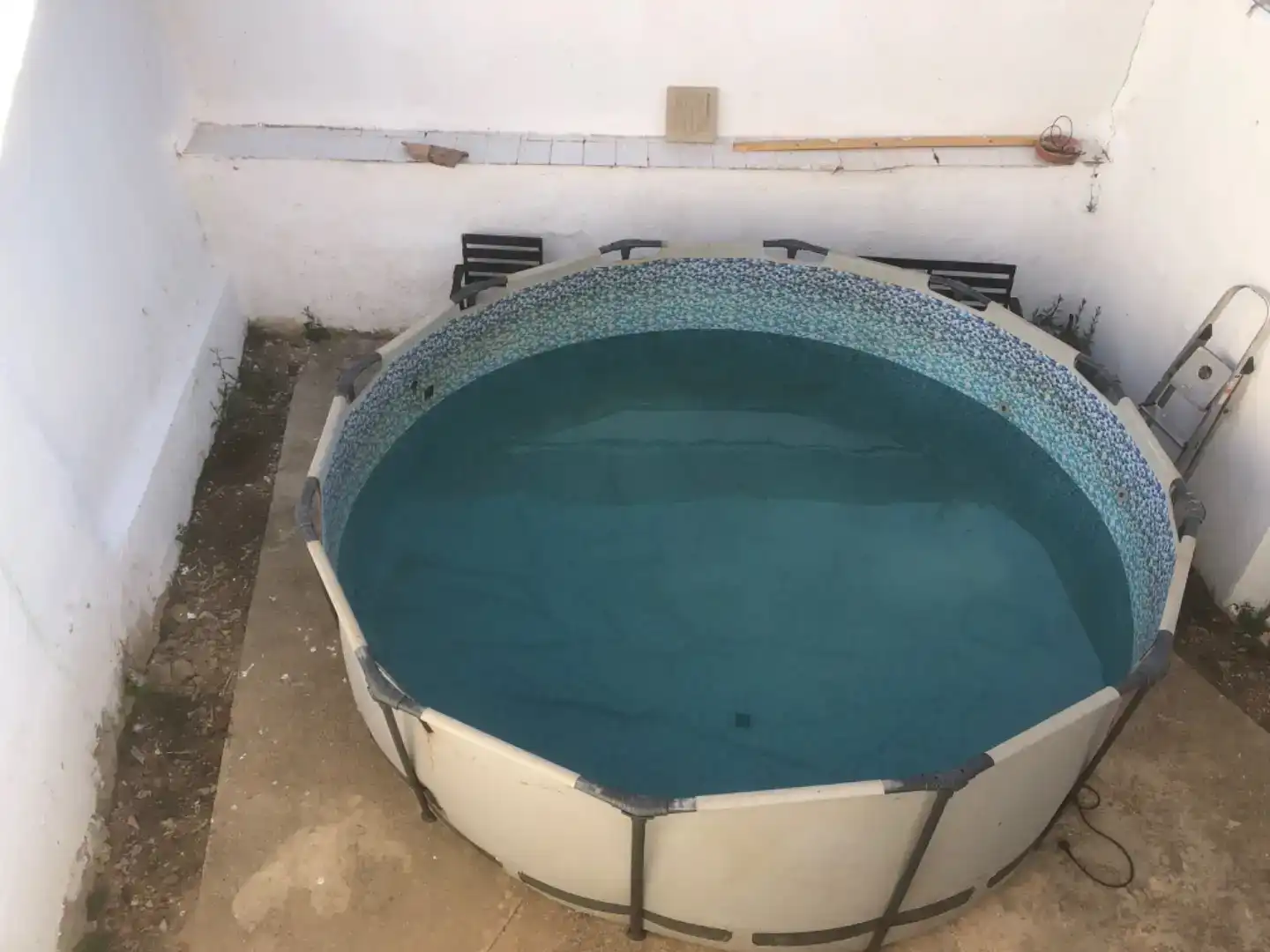 Piscina de Casa adosada en venda en Cedillo del Condado amb Piscina