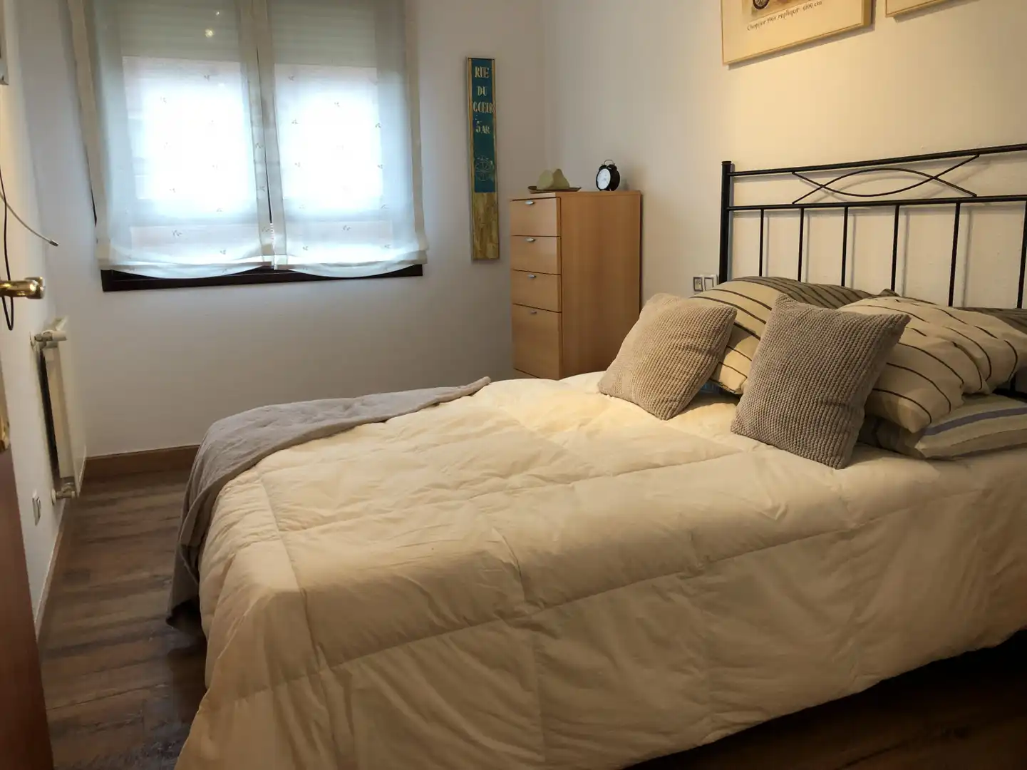 Bedroom of Flat for sale in Oviedo   with Heating, Parquet flooring and Storage room