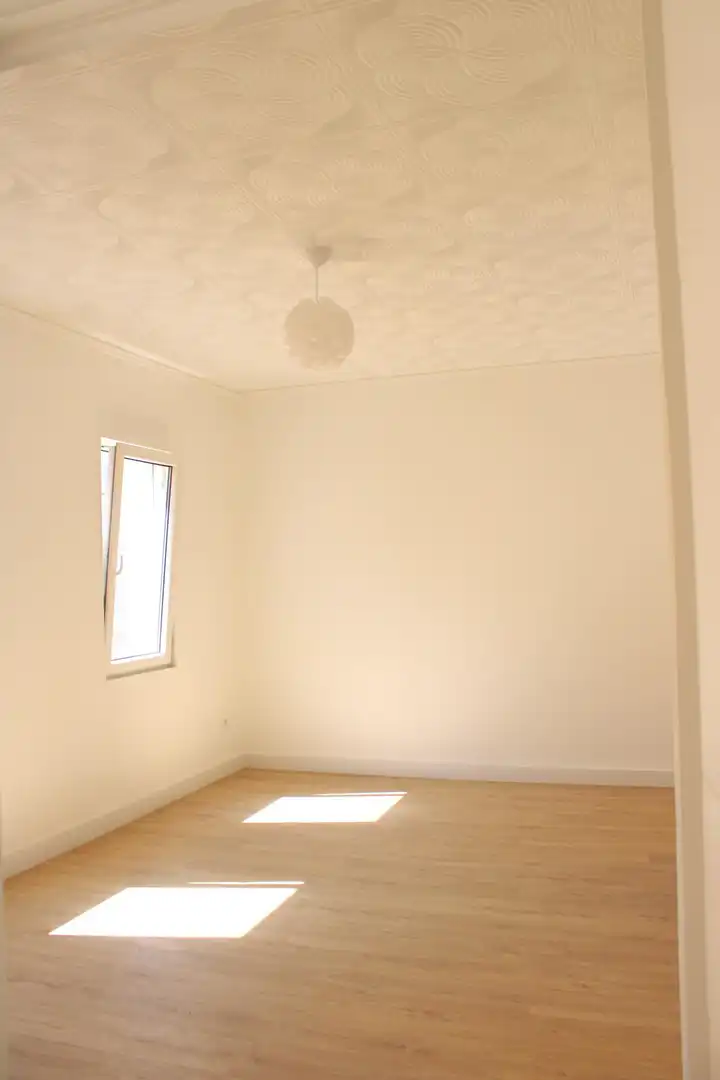 Habitación de Piso en venta en Oliva con Alarma
