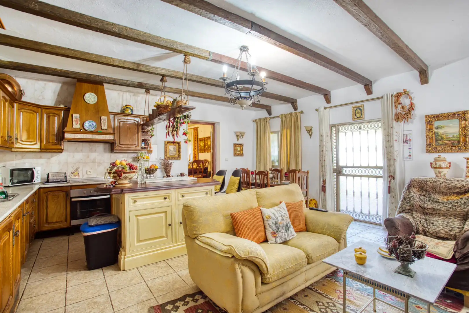 Sala de estar de Casa o chalet en venta en San Martín del Tesorillo con Jardín privado y Terraza