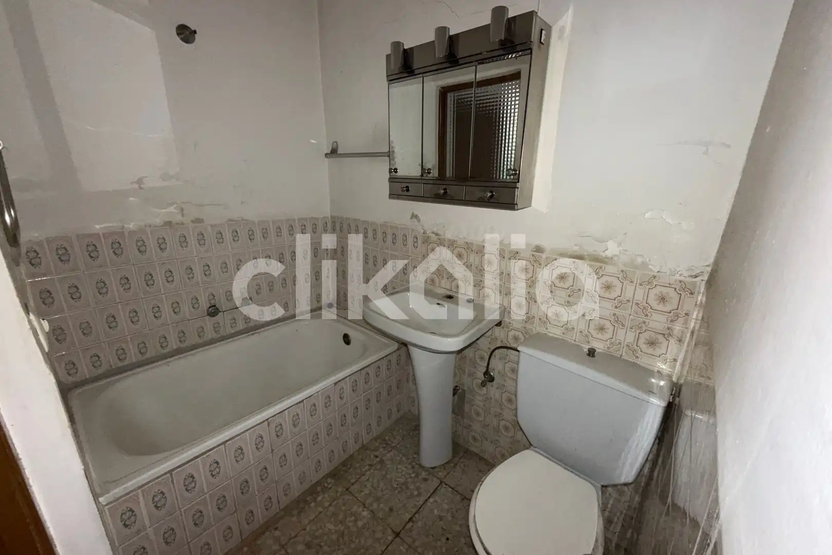 Bathroom of Houses for sale in Colmenar de Oreja  with Terrace and Storage room