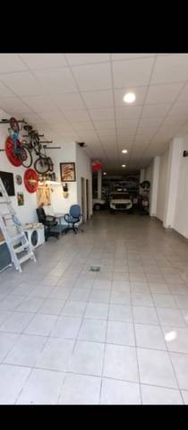 Local comercial en Venta en Calle Lisboa en El Cerro