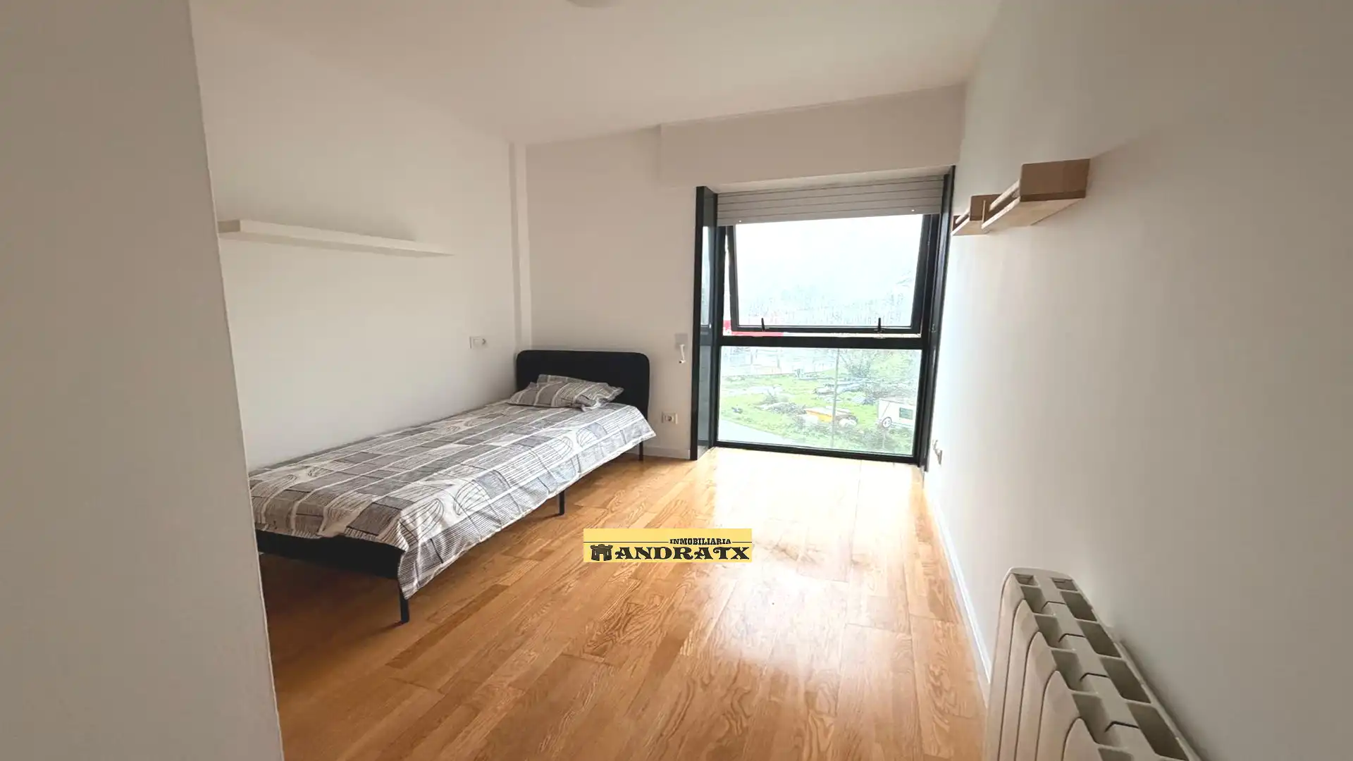 Schlafzimmer von Wohnung zur Miete in Ares mit Heizung, Privatgarten und Schwimmbad