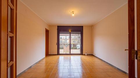 Foto 5 de Casa adosada en venta en D'àngela Roca, Manlleu, Barcelona