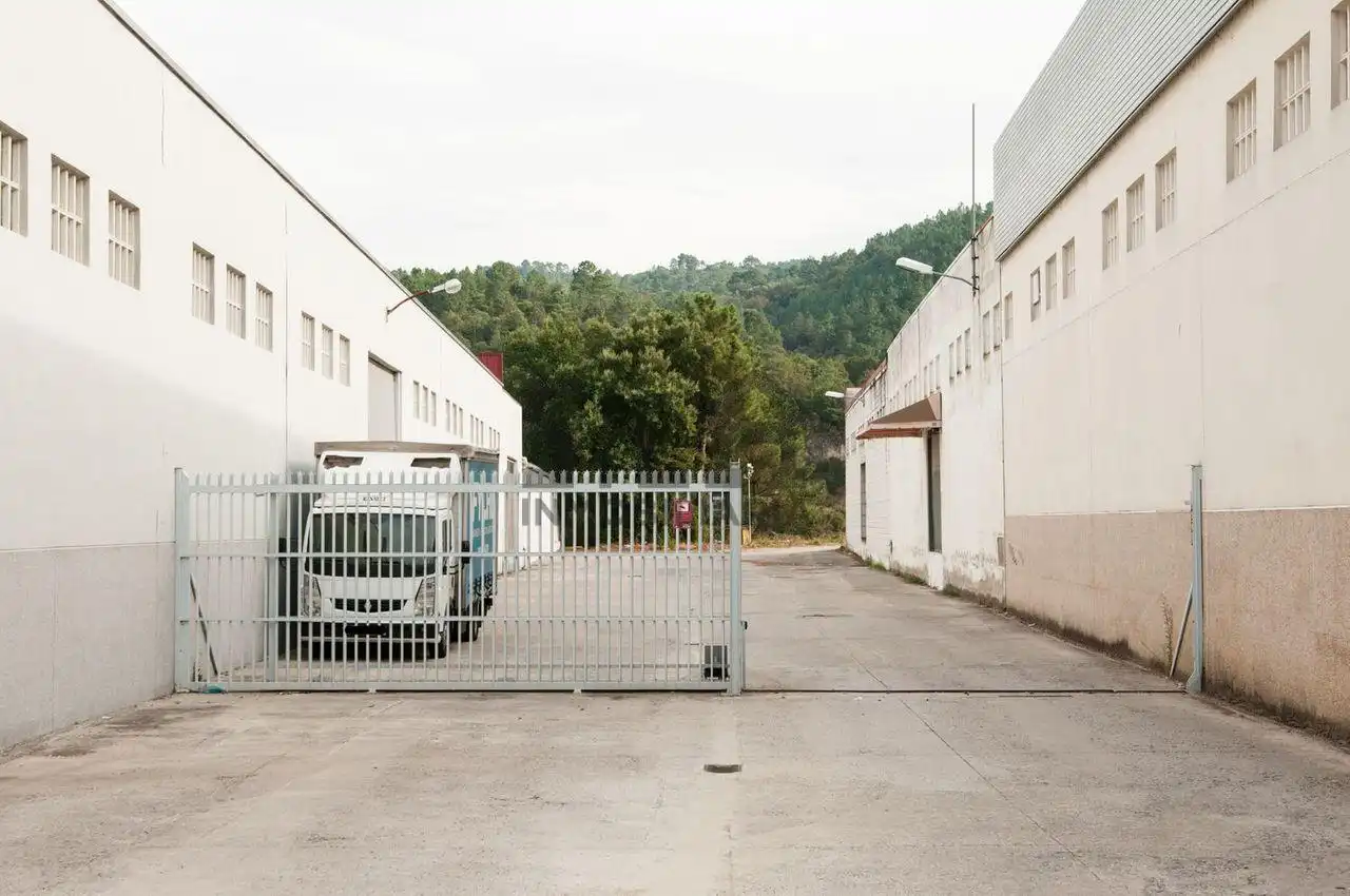 Außenansicht von Fabrikhallen zur Miete in Ourense Capital 
