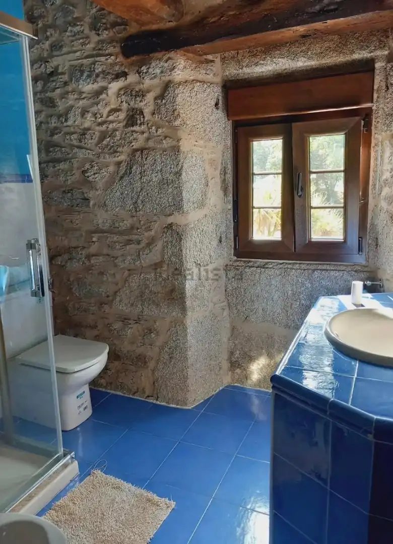 Bany de Casa o xalet en venda en Begonte amb Jardí privat i Moblat