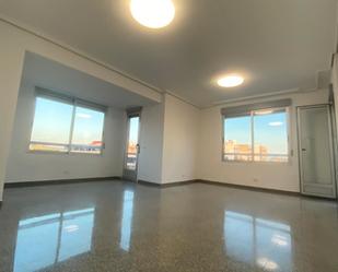 Living room of Flat to rent in Almazora / Almassora  with Terrace, Oven and Balcony