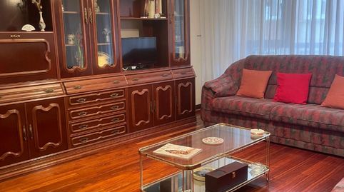 Foto 4 de Piso en venta en Juan Sebastian Elkano Kalea, Galdakao, Bizkaia