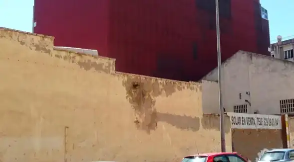 Terreno residencial en venta en Carrer de l'Escultor Modest Gené, imagen 2