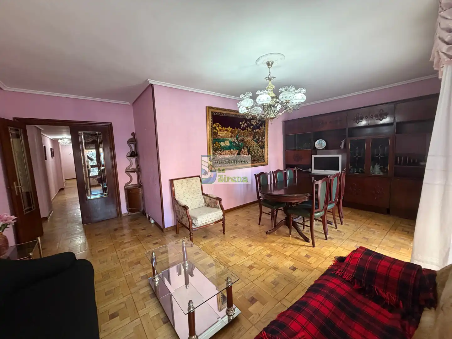Sala d'estar de Pis en venda en Castro-Urdiales amb Moblat, Forn i Rentadora