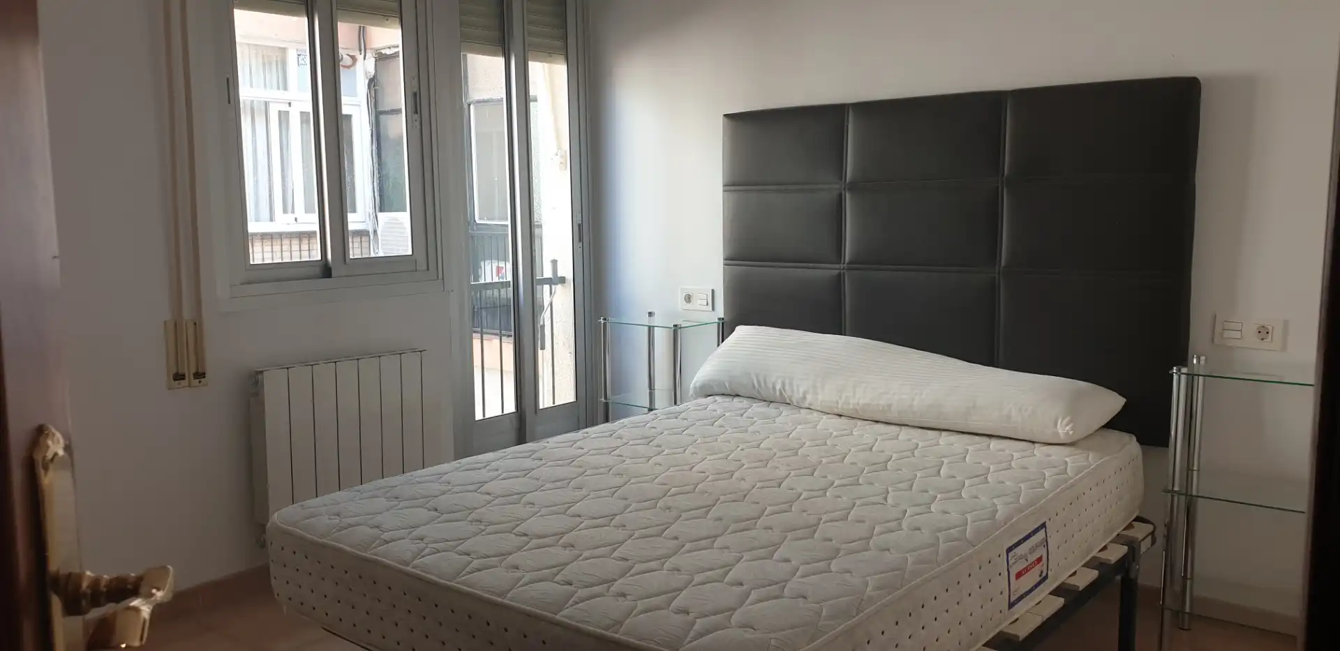 Bedroom of Flat for rent in Granada  with Air Conditioner, Heating and Furnished