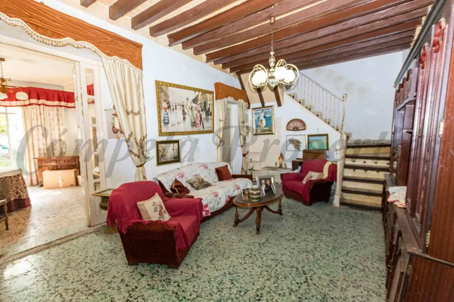 Sala d'estar de Casa o xalet en venda en Nerja amb Jardí privat, Terrassa i Balcó