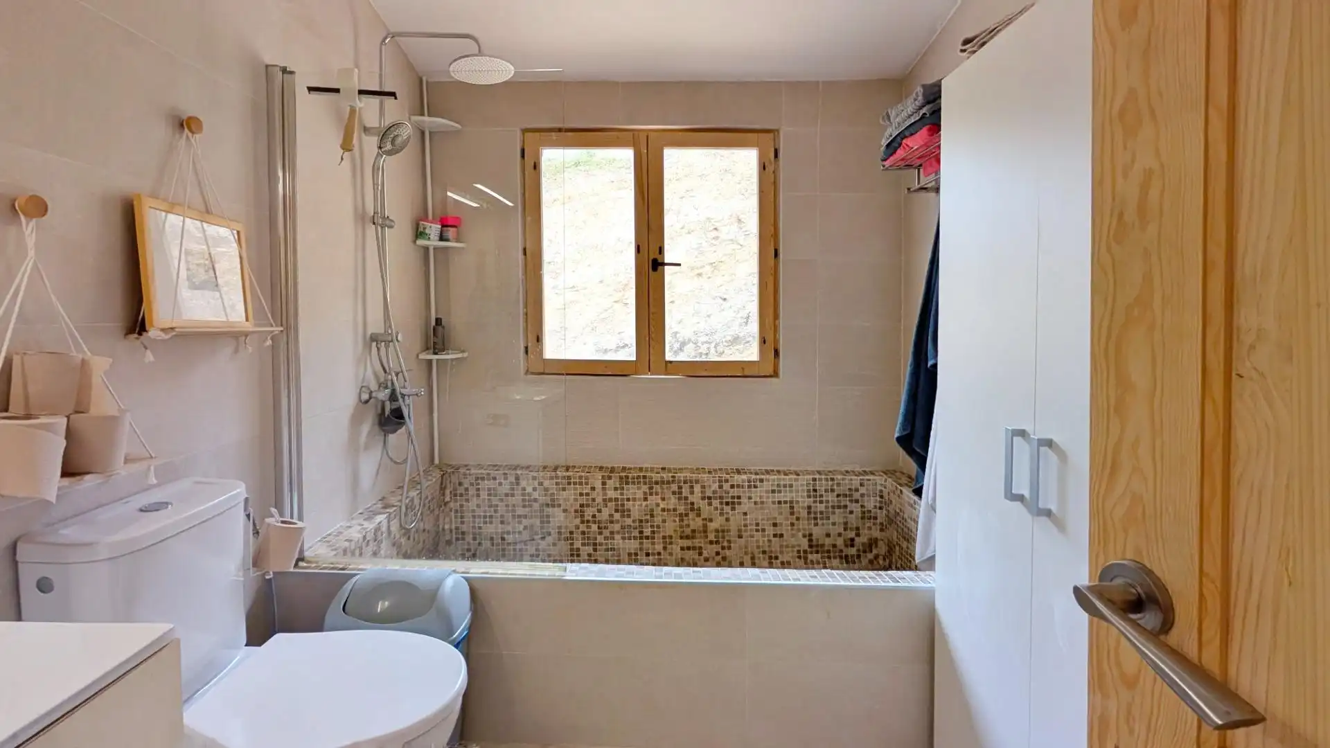 Bany de Finca rústica en venda en Torrelavega  amb Jardí privat