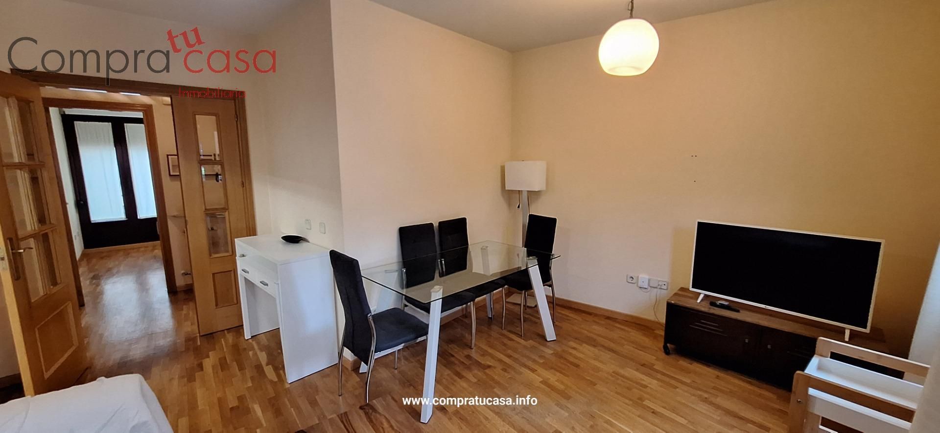 Menjador de Apartament de lloguer en Segovia Capital amb Calefacció i Terrassa