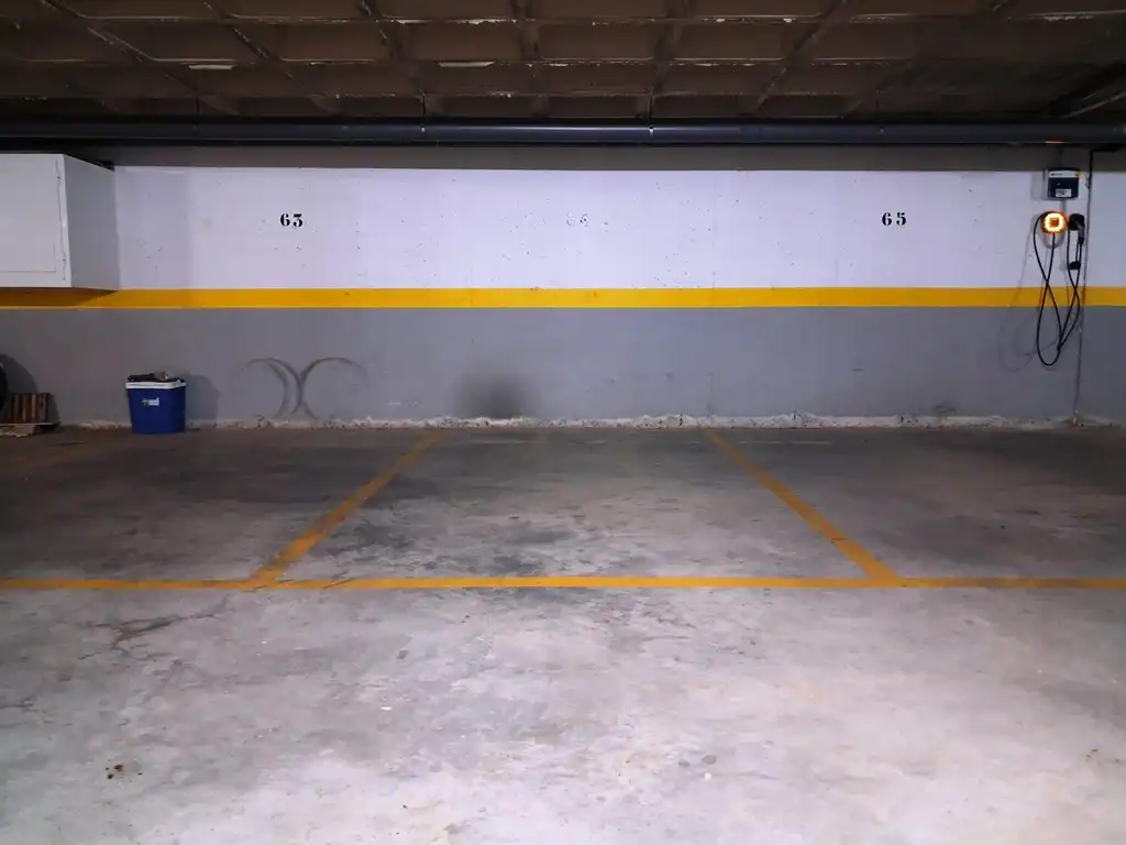 Aparcament de Estudi en venda en El Ejido amb Terrassa, Moblat i Piscina comunitària