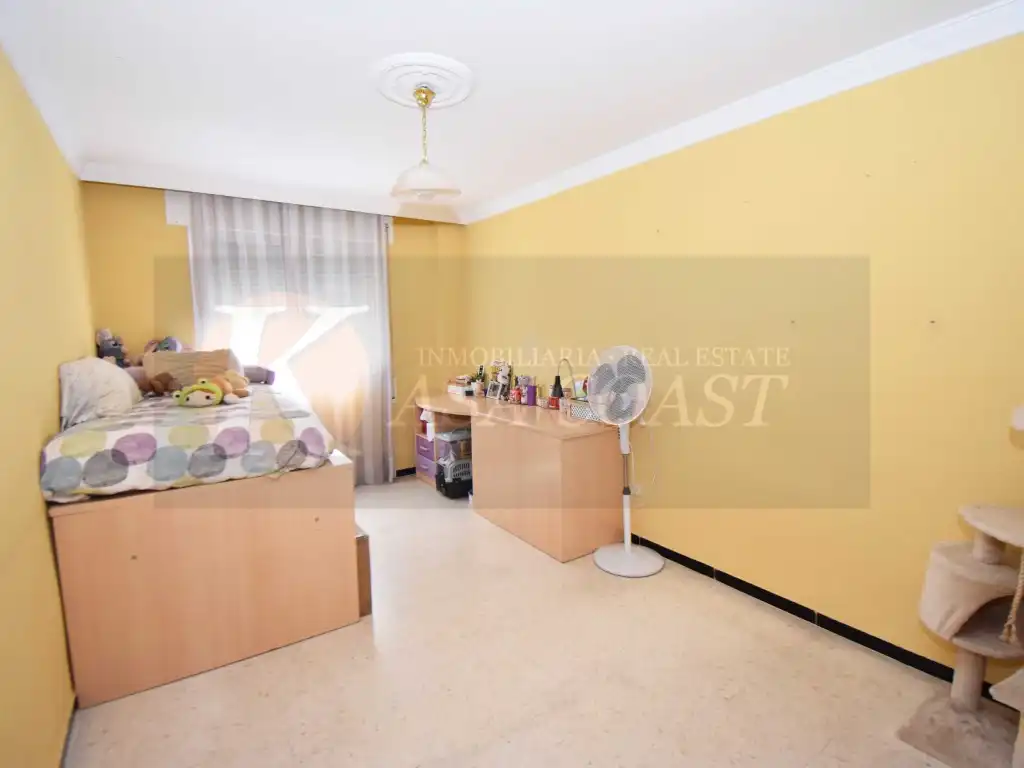 Bedroom of Flat for sale in Fuengirola  with Air Conditioner and Terrace