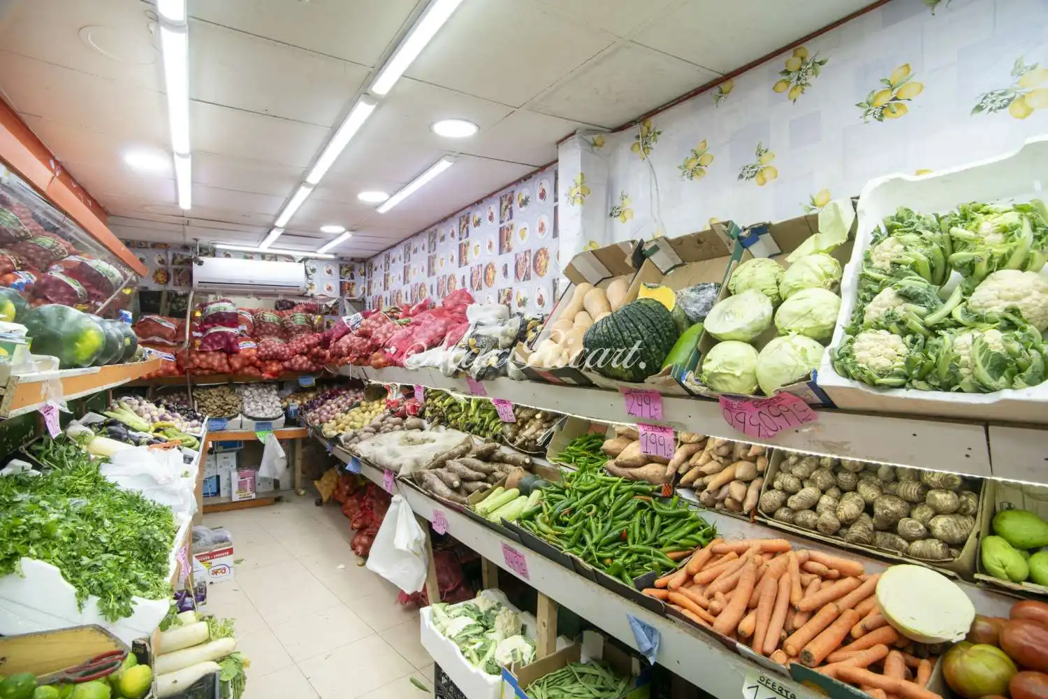 Local en venta en Barcelona con Calefacción y Amueblado