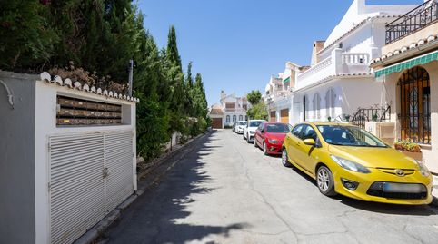 Foto 4 de Casa adosada en venta en Carretera de Huetor Vega, Camino de los Neveros - Serrallo, Granada Capital