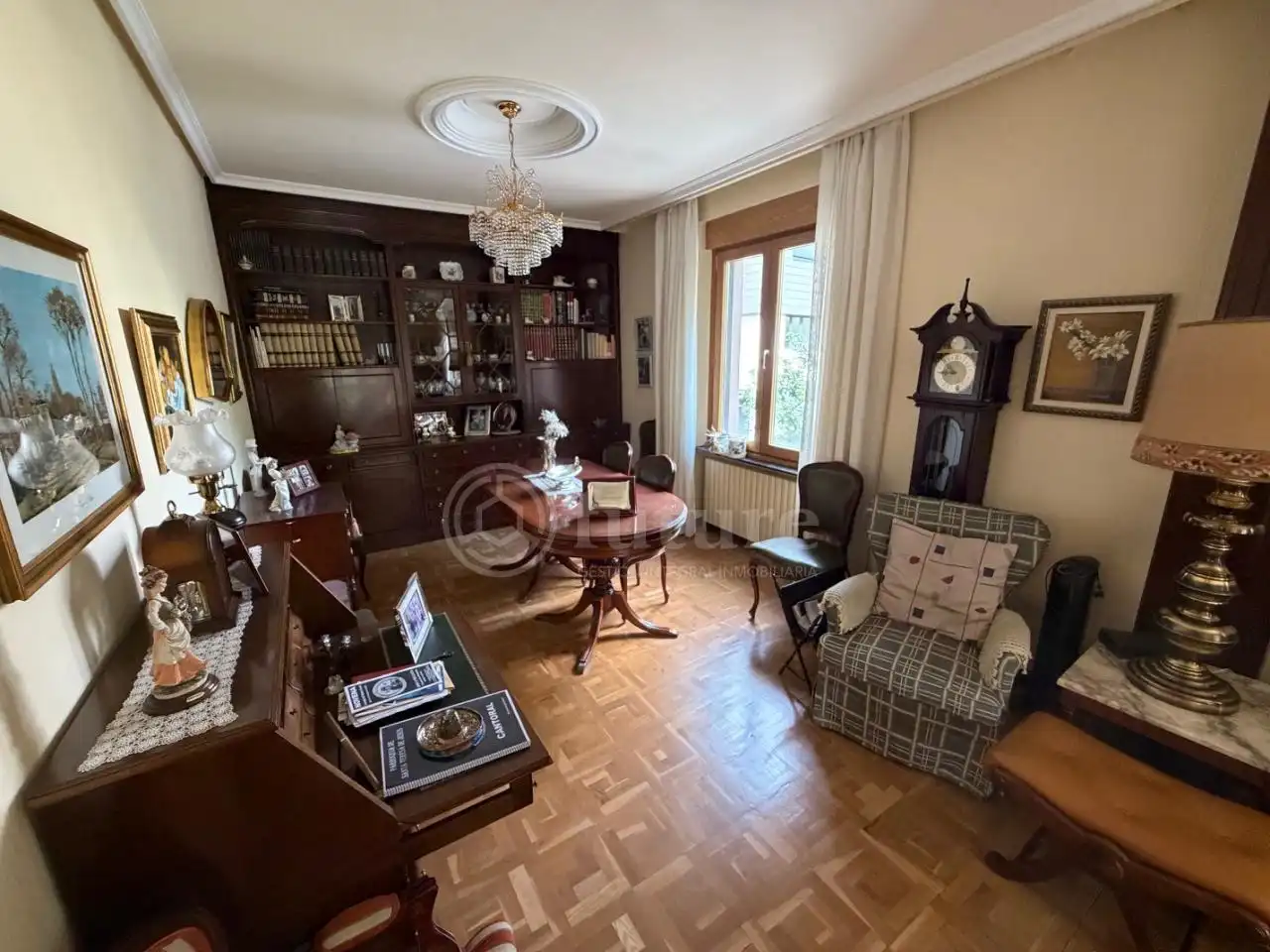 Living room of Flat for sale in Salamanca  with Heating, Parquet flooring and Terrace