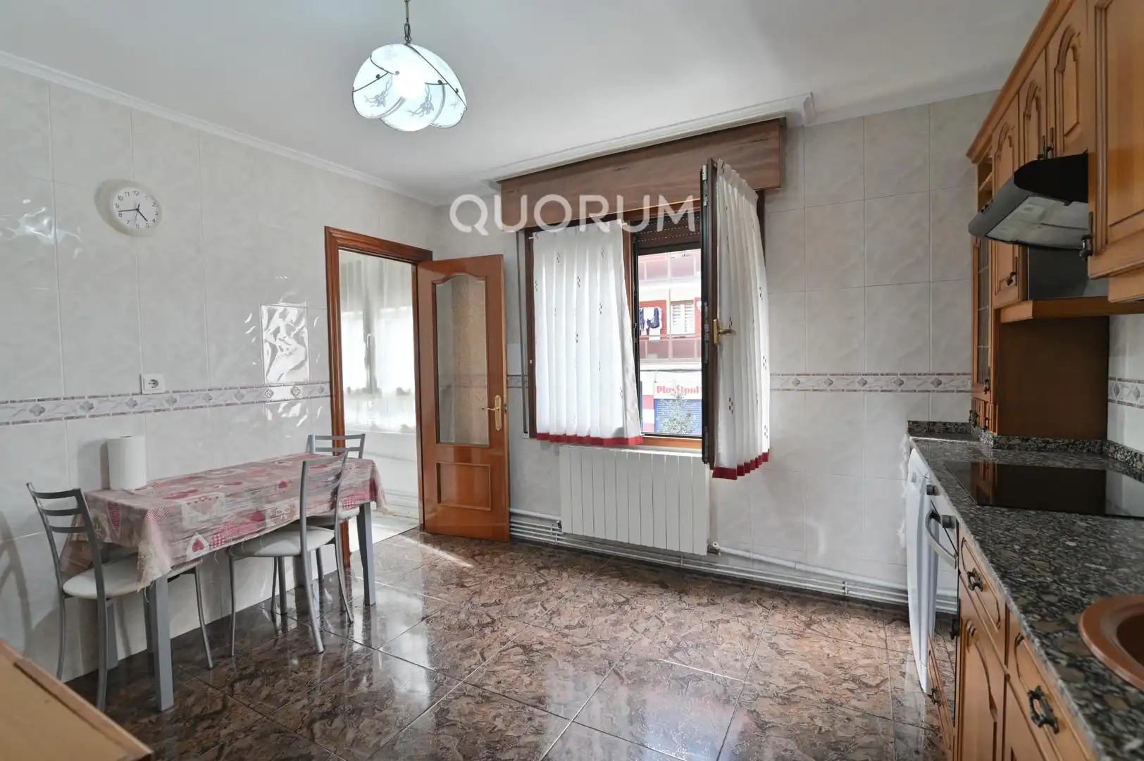 Cocina de Piso en venta en Ibaiondo