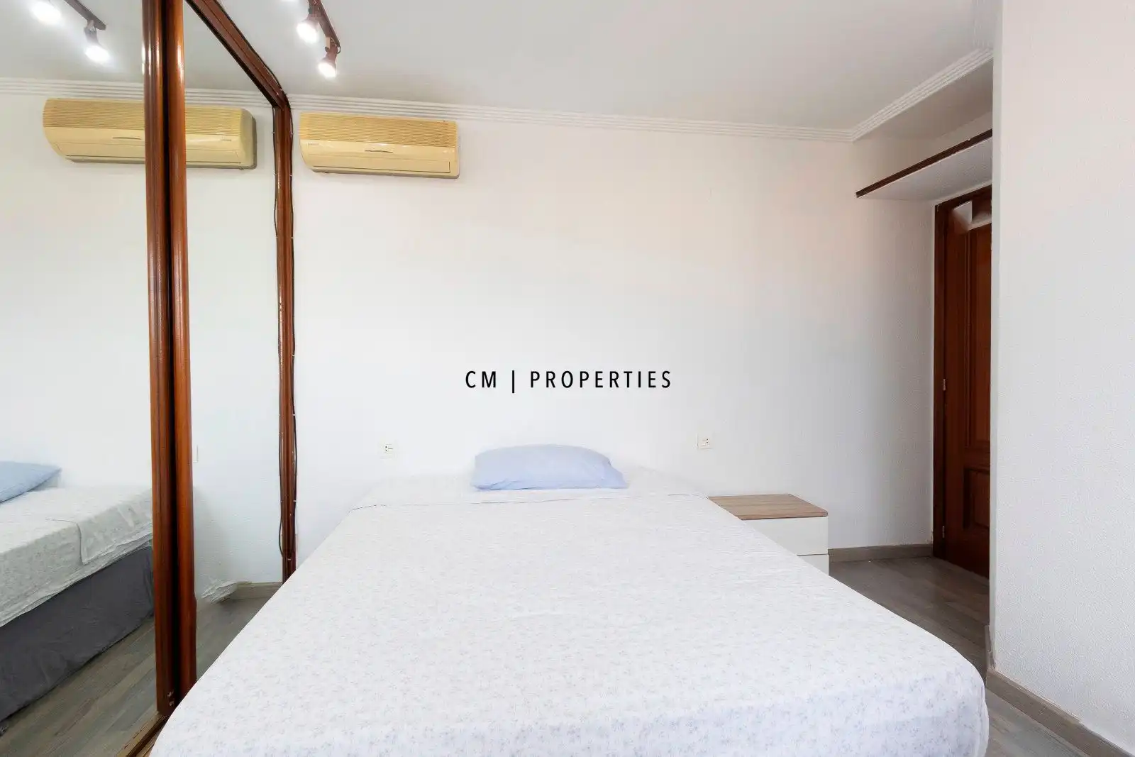 Schlafzimmer von Wohnung zum Verkauf in Valencia mit Klimaanlage, Heizung und Parkett