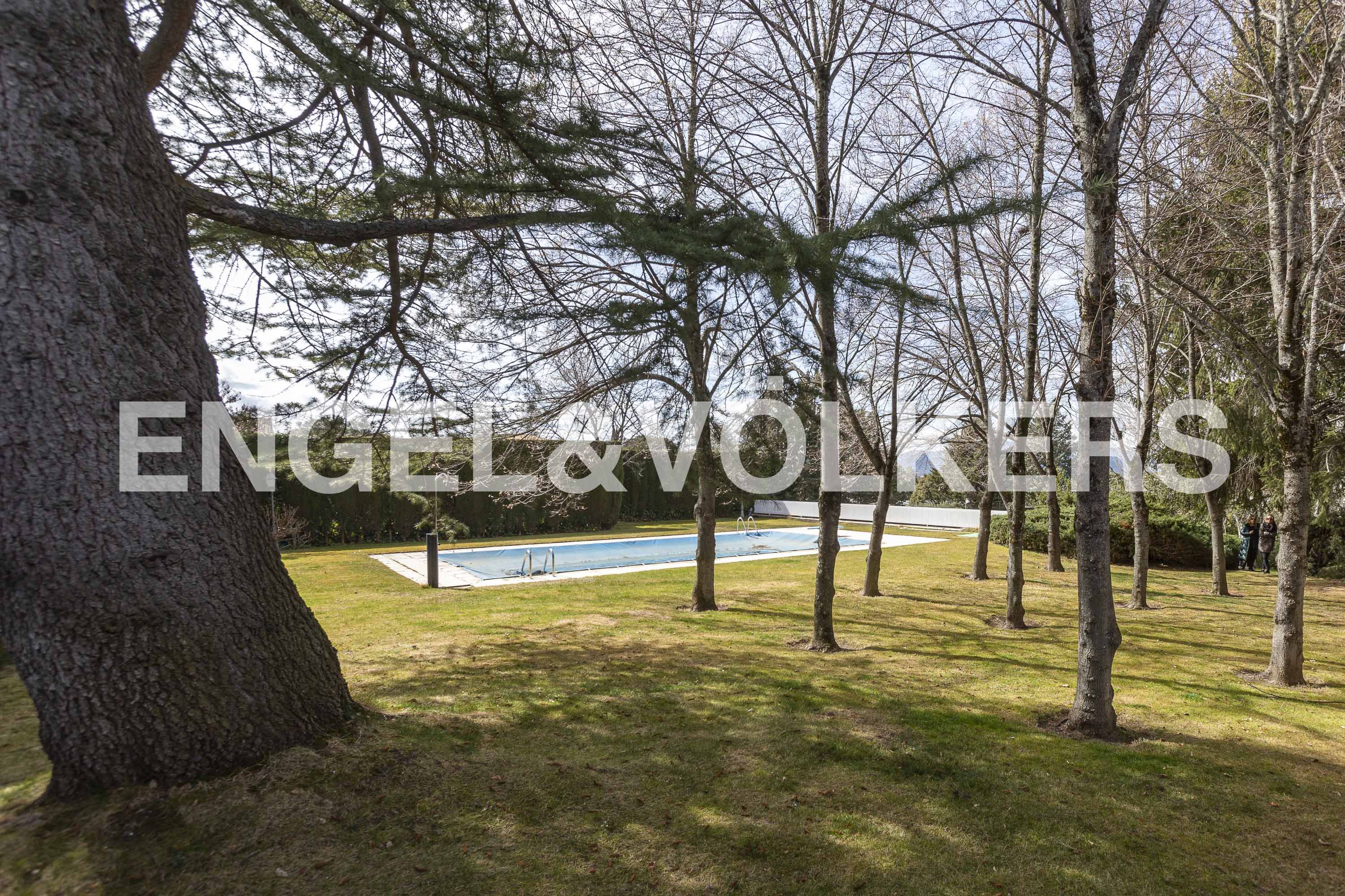 Casa o xalet en venda en Collado Villalba amb Calefacció, Jardí privat i Traster