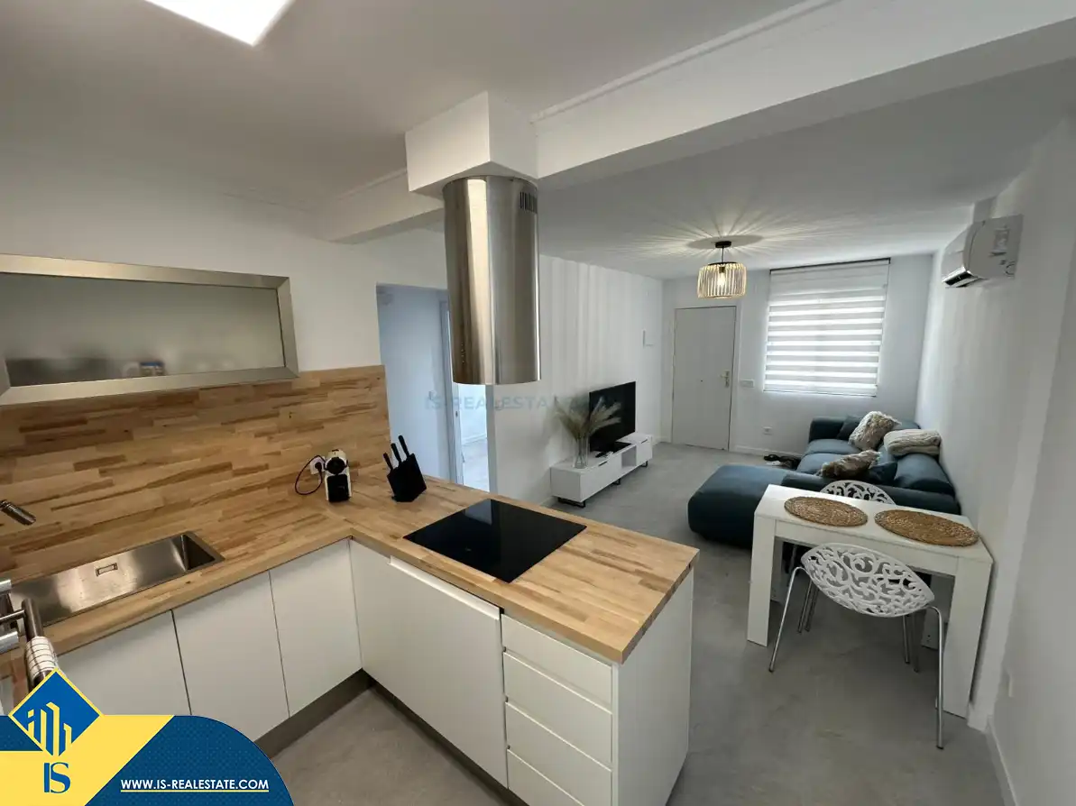 Bungalow con piscina en venta en Zona Carrefour - Urbanizaciones, imagen 3