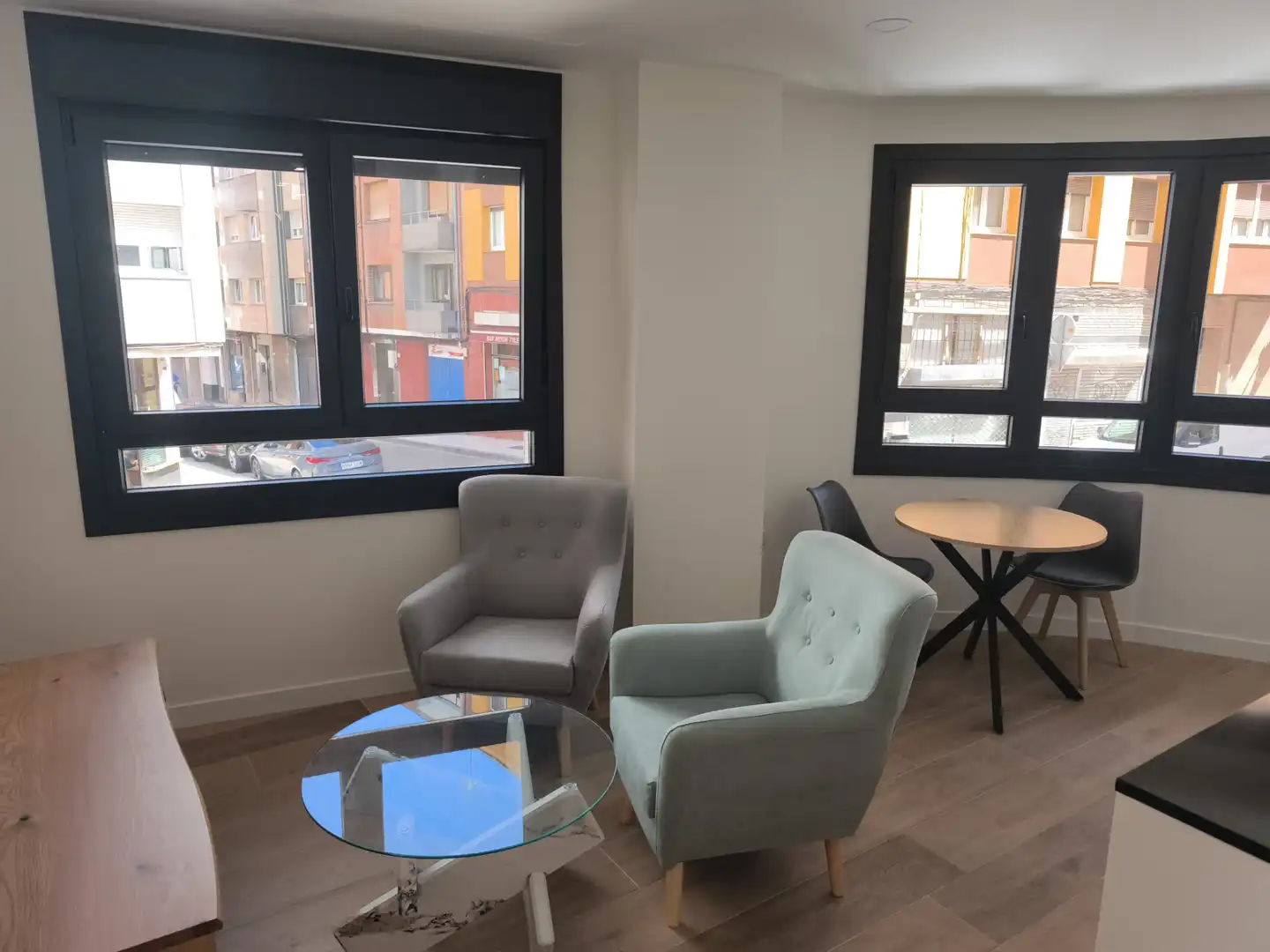 Sala de estar de Apartamento de alquiler en Gijón  con Calefacción, Parquet y Trastero