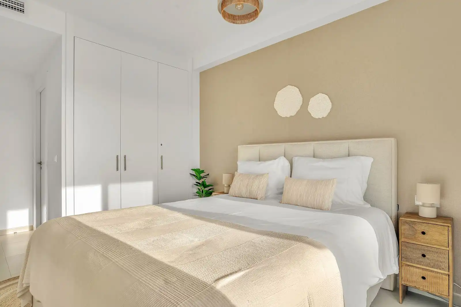 Dormitori de Apartament en venda en Estepona amb Terrassa, Traster i Moblat