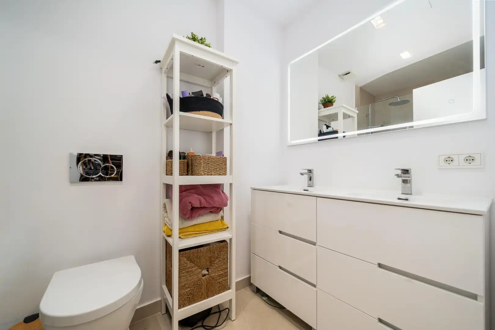 Baño de Planta baja en venta en  Palma de Mallorca con Aire acondicionado, Calefacción y Jardín privado