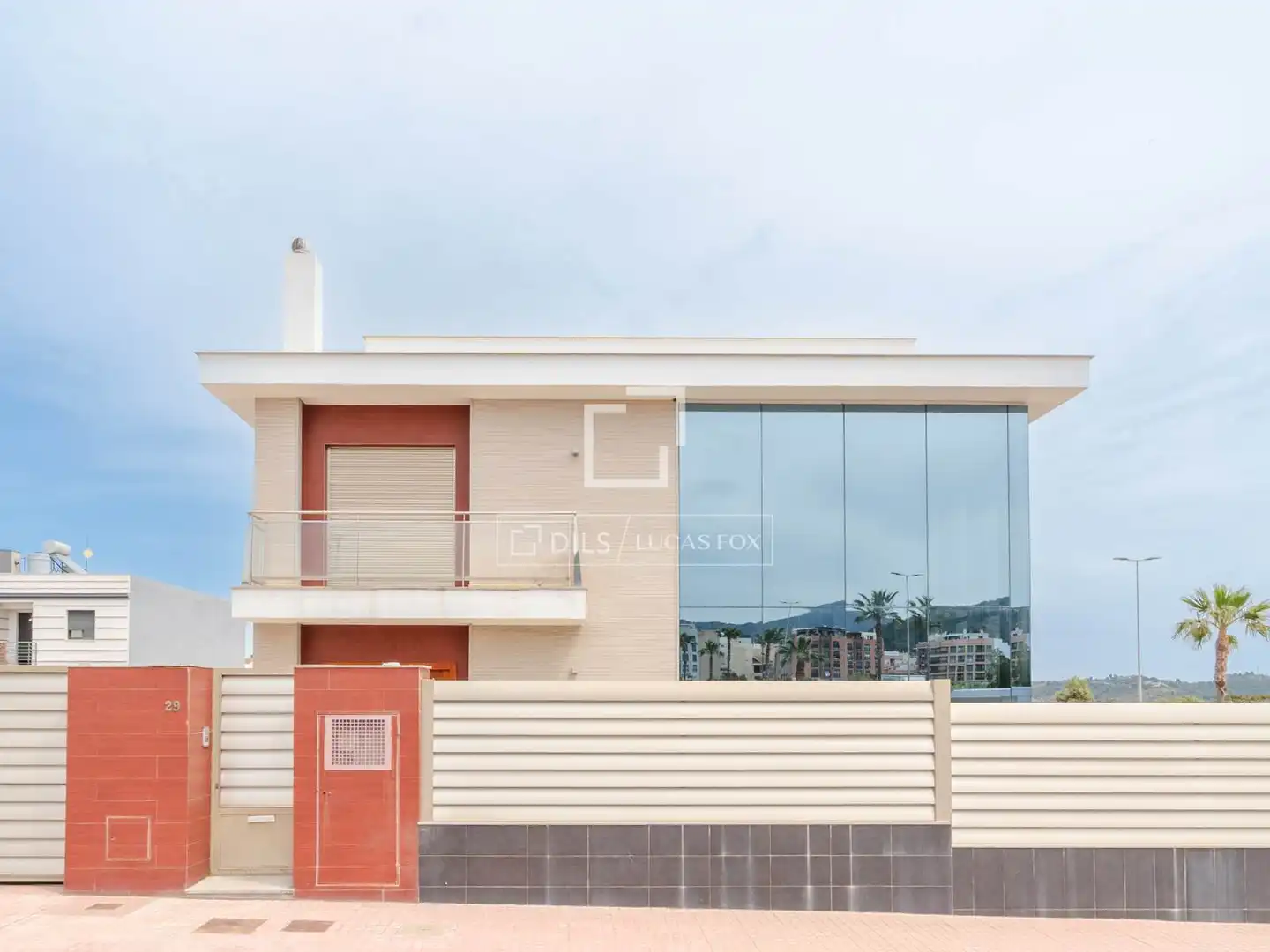 Vista exterior de Casa o xalet en venda en La Vall d'Uixó amb Aire condicionat, Calefacció i Jardí privat