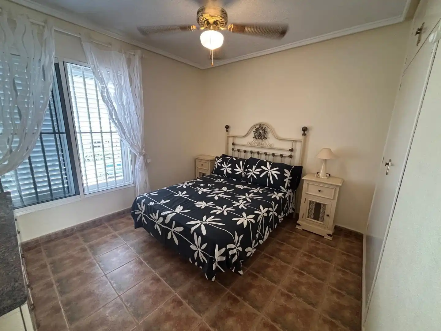 Habitación de Casa o chalet en venta en Torrevieja con Terraza y Piscina comunitaria