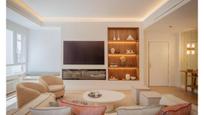 Living room of Flat for sale in  Madrid Capital  with Air Conditioner, Heating and Terrace