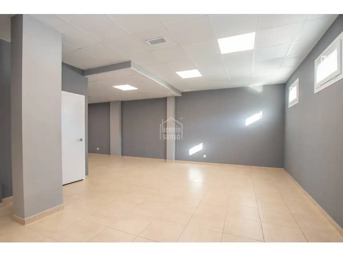 Commercial properties for sale in Centre Històric