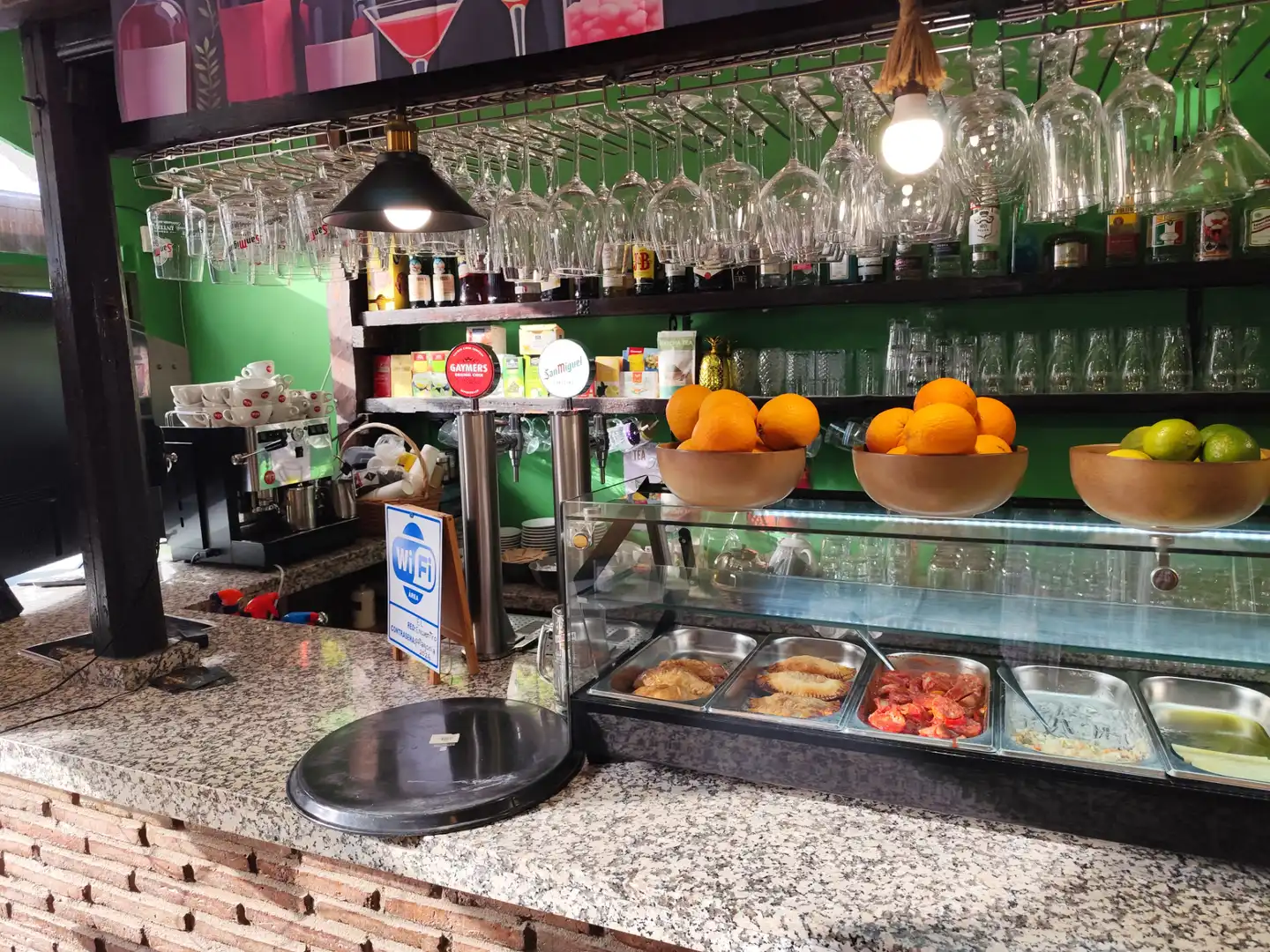 Local comercial en traspaso en Avenida Antonio Machado 82, imagen 4