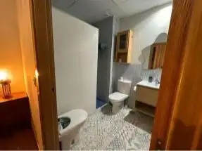 Baño de Piso de alquiler en Sur