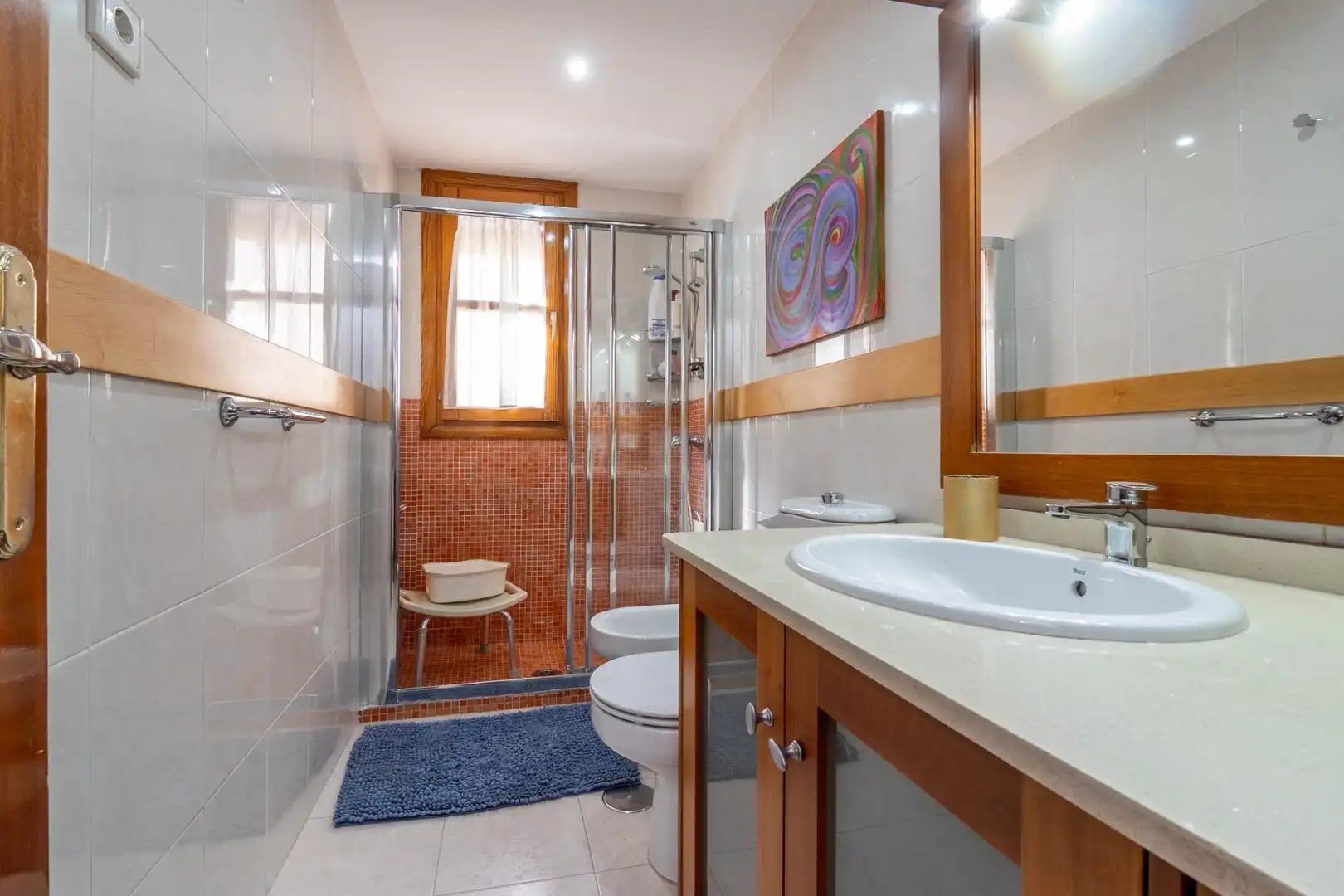 Bathroom of Flat for sale in Granada  with Heating and Furnished