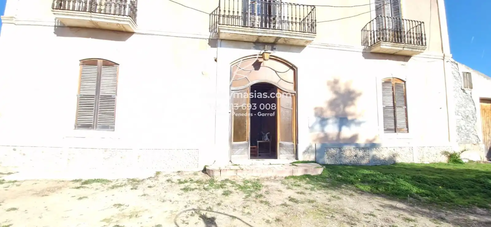 Exterior view of Country homes for sale in Avinyonet del Penedès  with Balcony