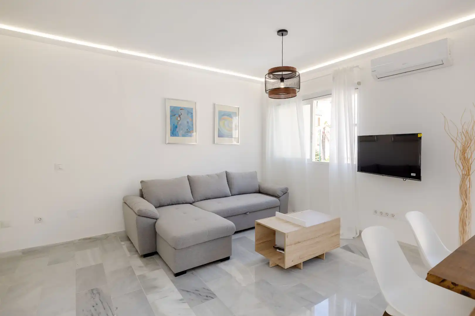 Sala d'estar de Estudi en venda en Málaga amb Aire condicionat, Calefacció i Moblat