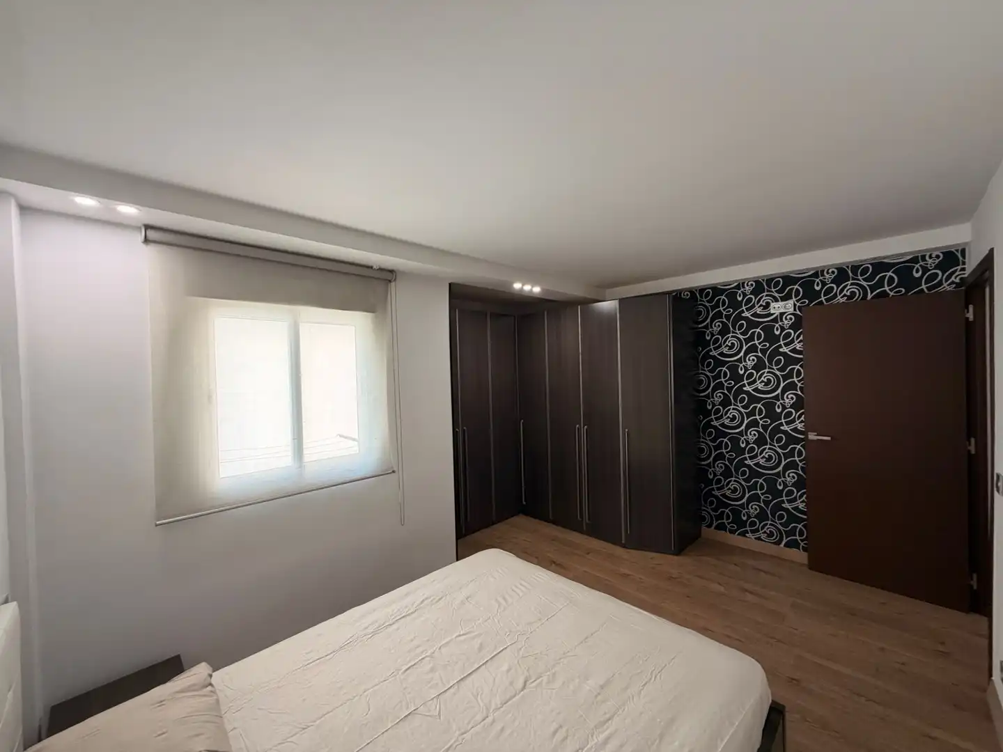 Dormitori de Pis de lloguer en Elche / Elx amb Aire condicionat, Parquet i Moblat