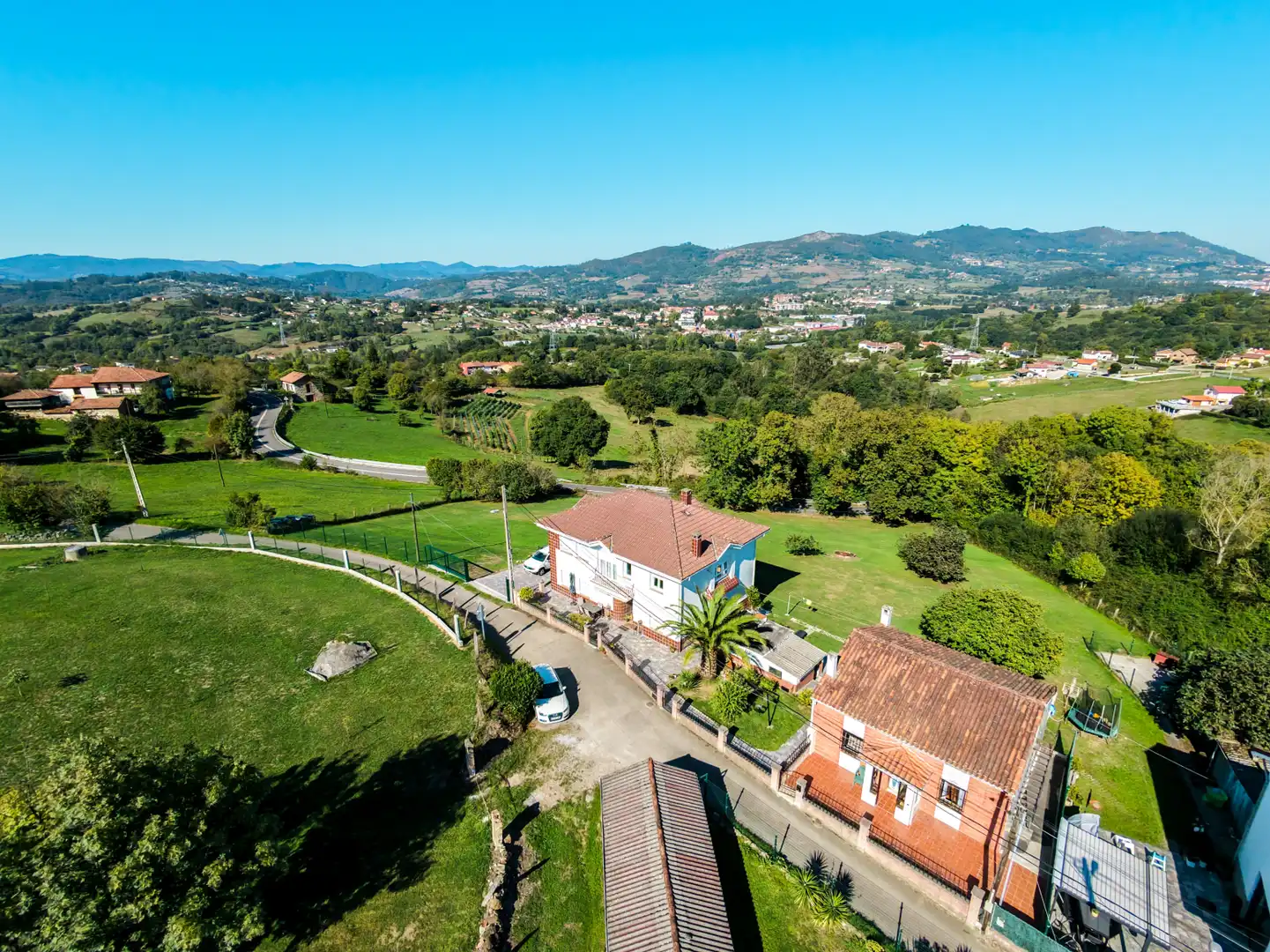 Exterior view of Houses for rent in San Claudio - Trubia - Las Caldas