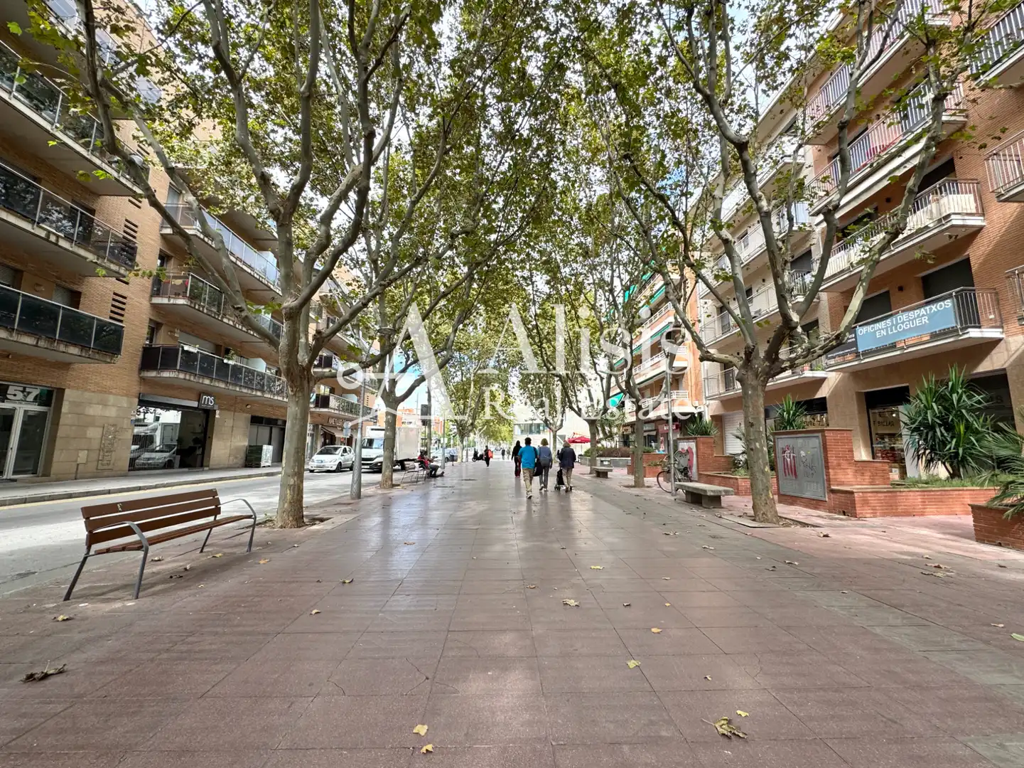 Vista exterior de Oficina de alquiler en Molins de Rei, Barcelona