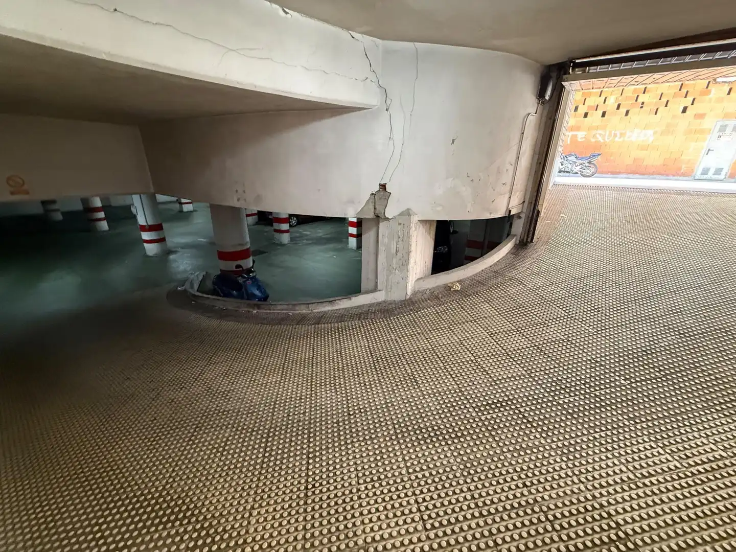 Garaje en venta en Boiro