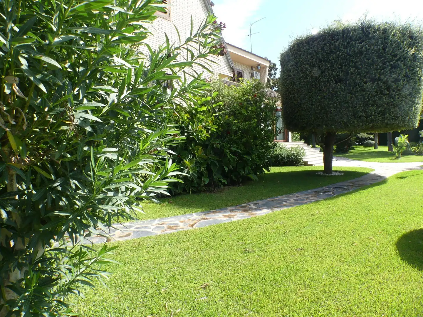 Jardí de Casa o xalet en venda en Godella amb Aire condicionat, Calefacció i Jardí privat