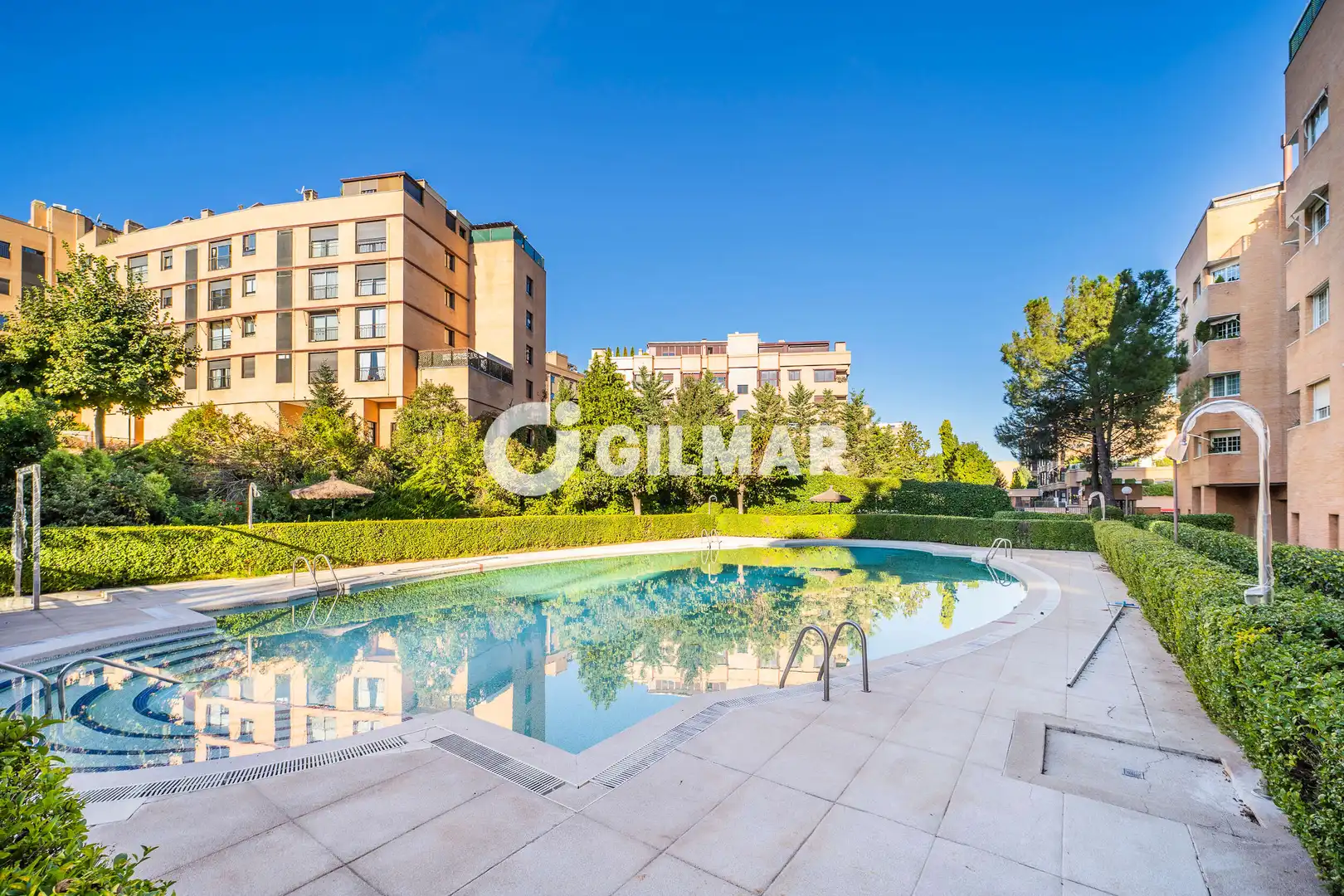 Swimming pool of Flat for sale in Madrid  with Heating, Private garden and Storage room