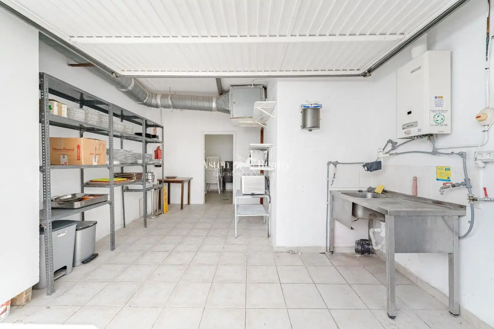 Local en venta en Guía de Isora con Amueblado