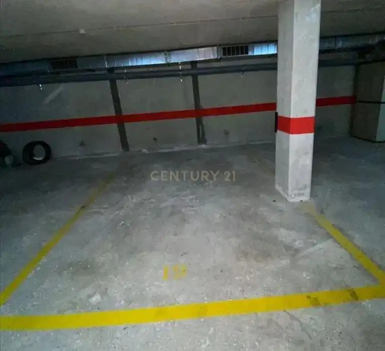 Aparcament de Garatge en venda en Riells i Viabrea