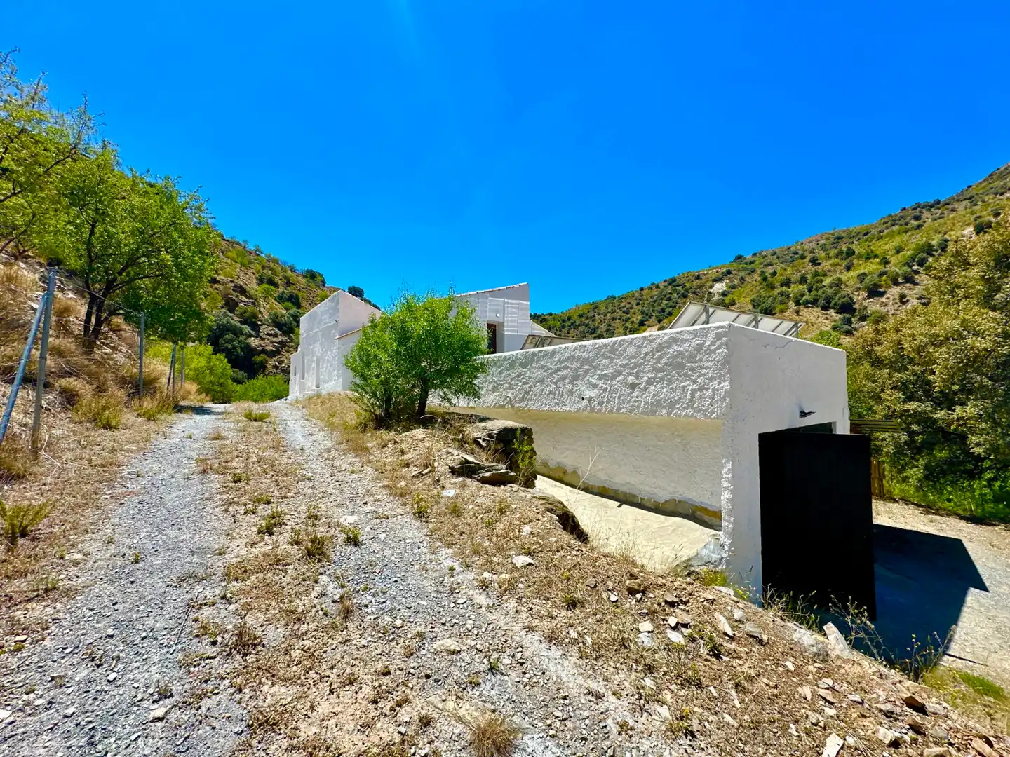 Vista exterior de Finca rústica en venda en Sierro amb Aire condicionat, Calefacció i Jardí privat