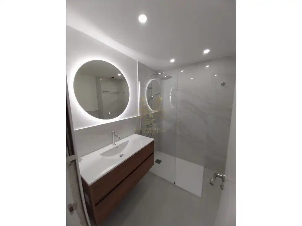 Apartamento con piscina en venta en Costa Adeje, imagen 12