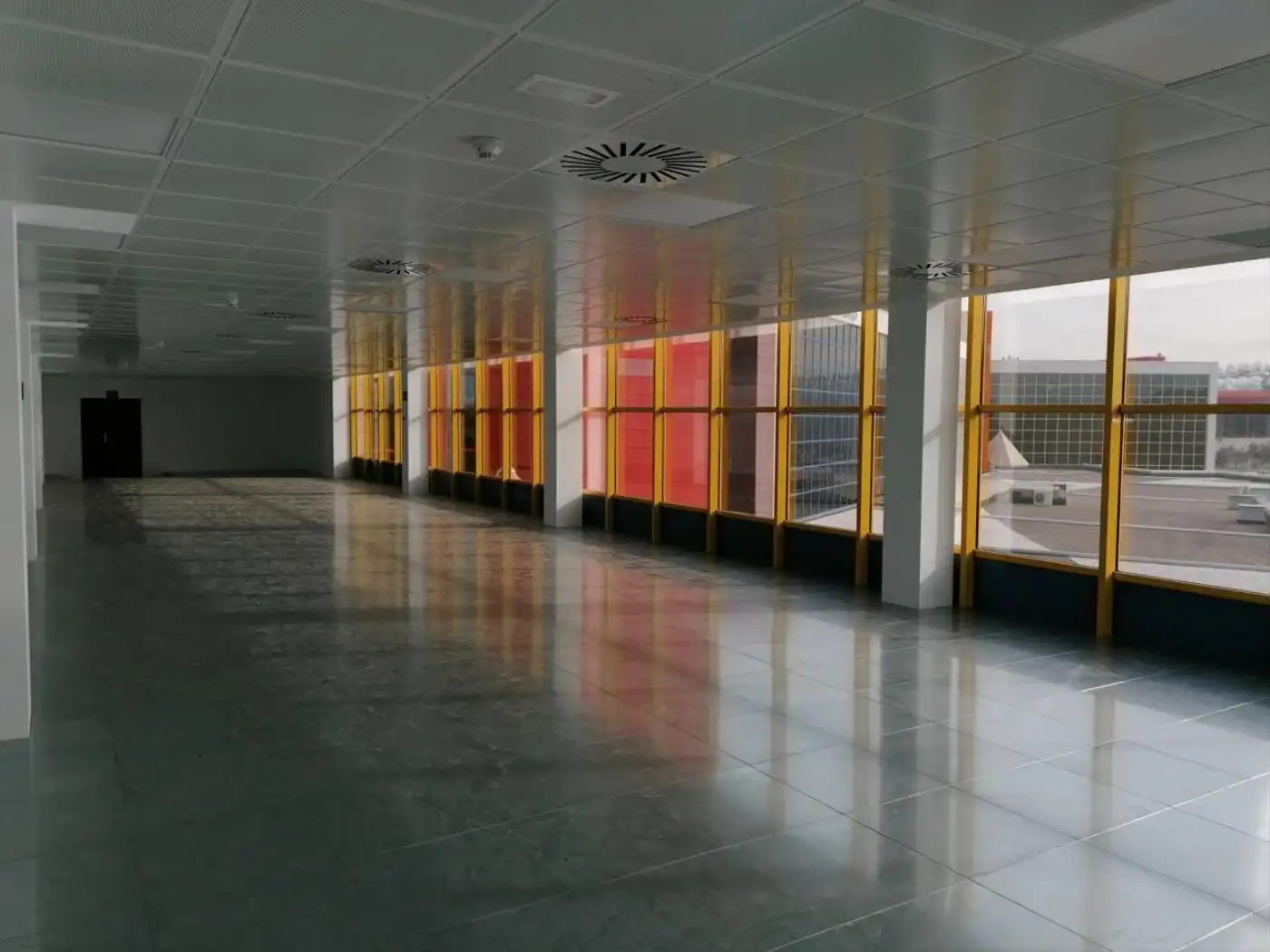 Office space to rent in Zona Industrial, imagen 2